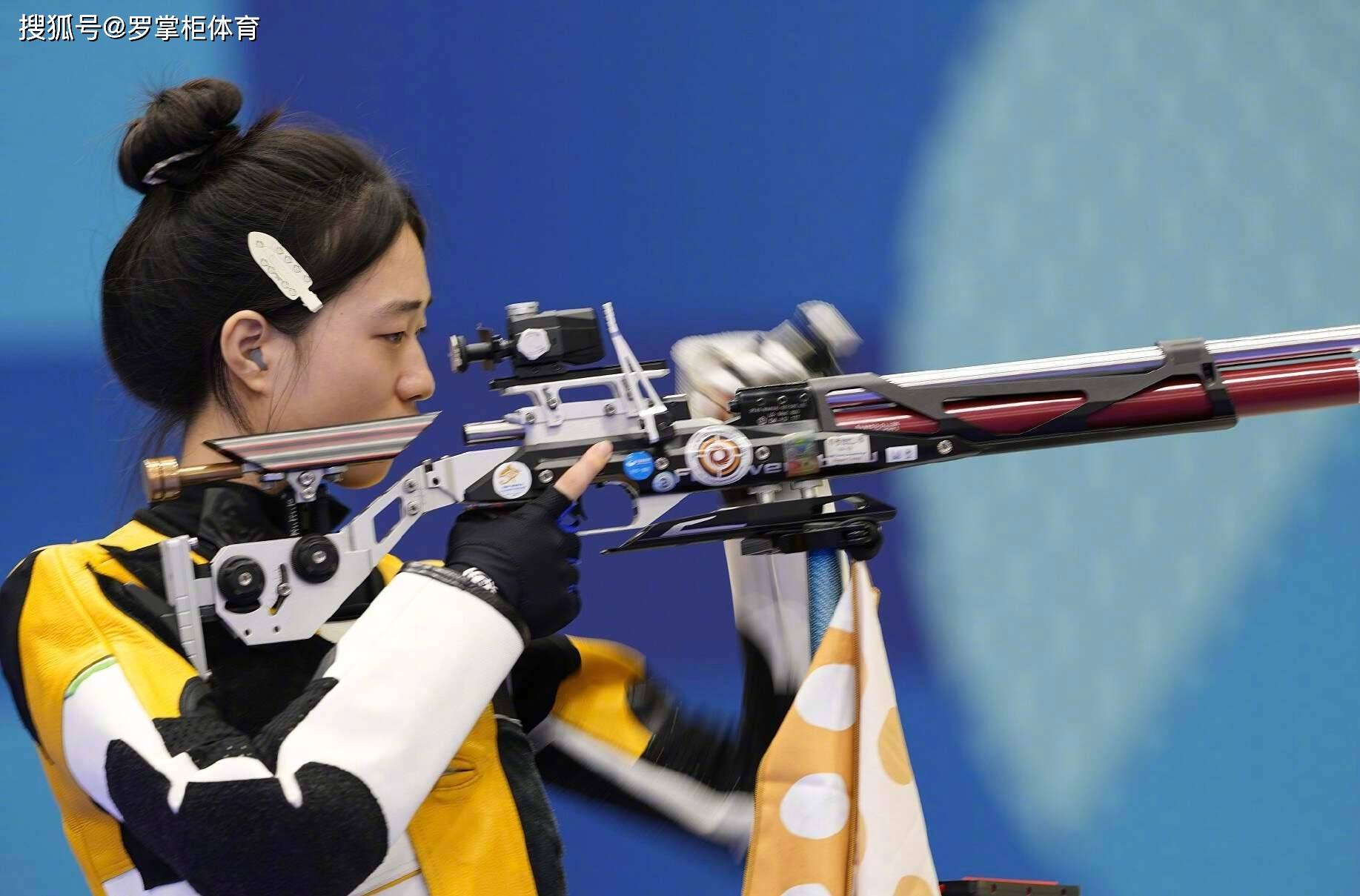 射击女将冲刺冠军，精准射击让人赞叹